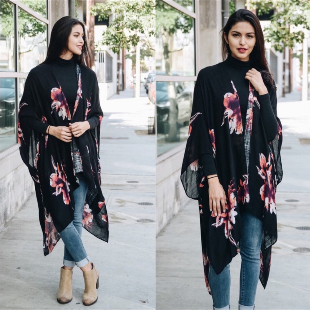 Black Floral Kimono / Cover up - Picture 3 of 4